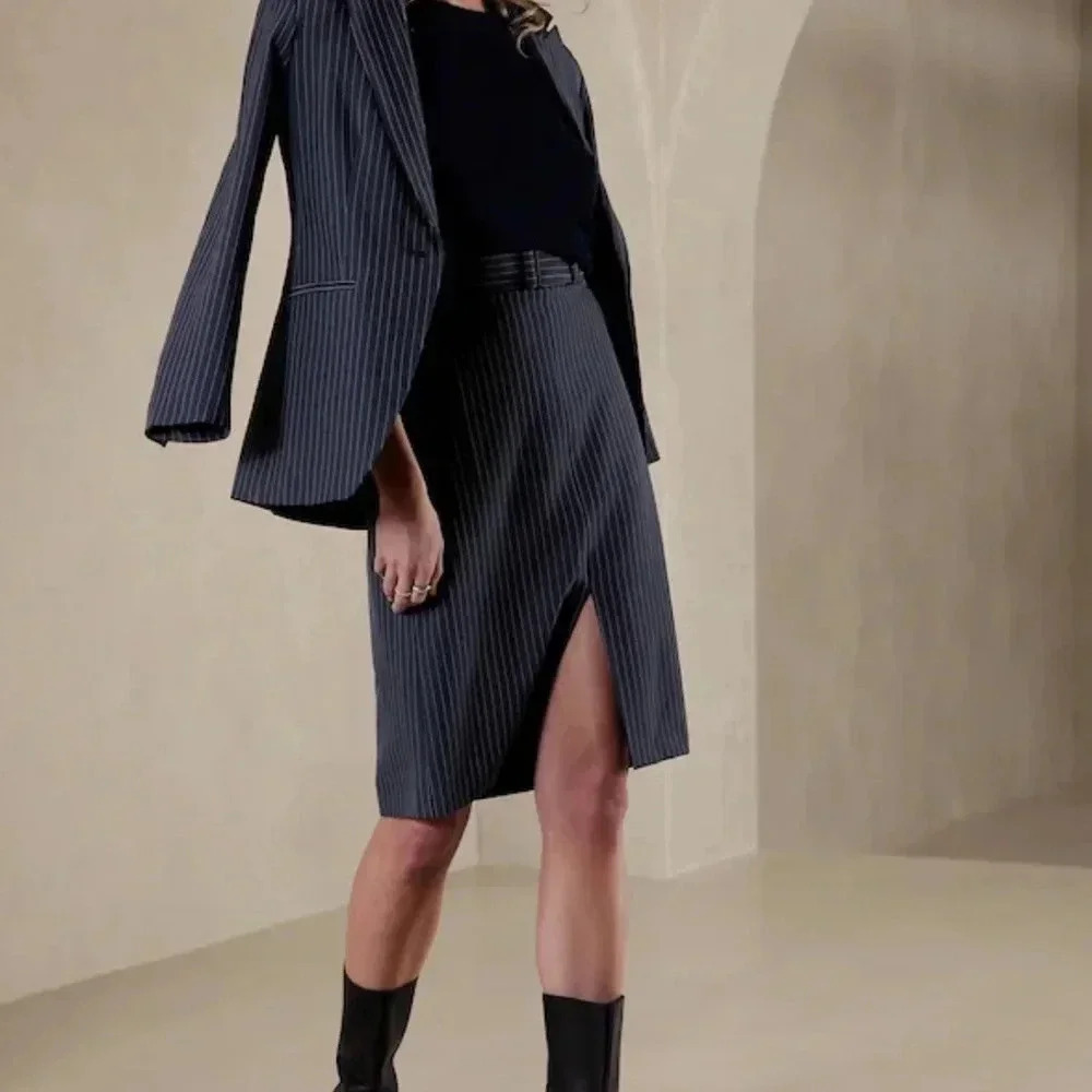 Banana Republic Pencil Knee-Length Skirt